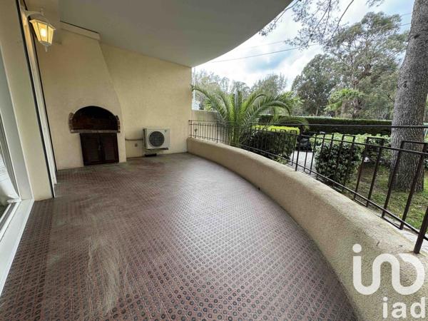 Appartement 3 pièces de 53 m² à Cavalaire-sur-Mer (83240)