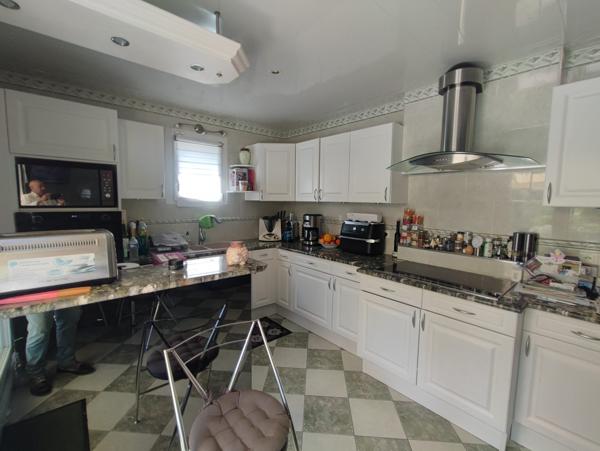 À vendre - Maison bourgeoise, 7 pièces située à Amboise (37400)