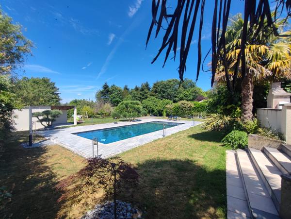 À vendre - Maison bourgeoise, 7 pièces située à Amboise (37400)