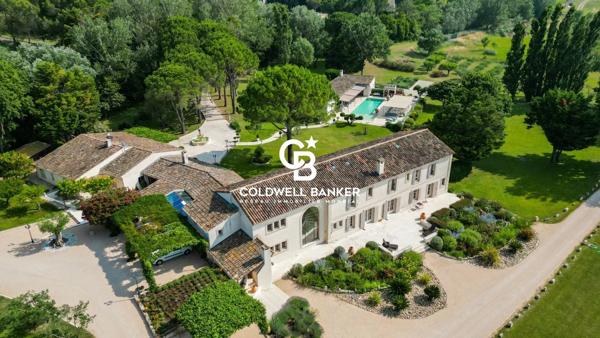 Mas 18 pièces à vendre Arles - 13200 / Réf: 86422837