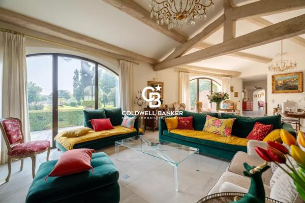 Mas 18 pièces à vendre Arles - 13200 / Réf: 86422837