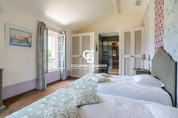 Mas 18 pièces à vendre Arles - 13200 / Réf: 86422837