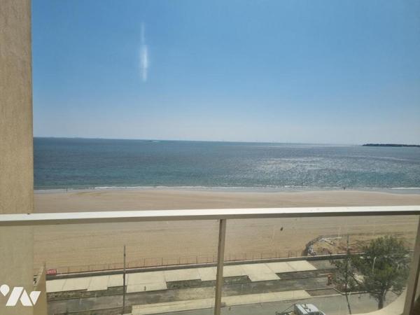 LA BAULE appartement face mer situé  au dernier étage