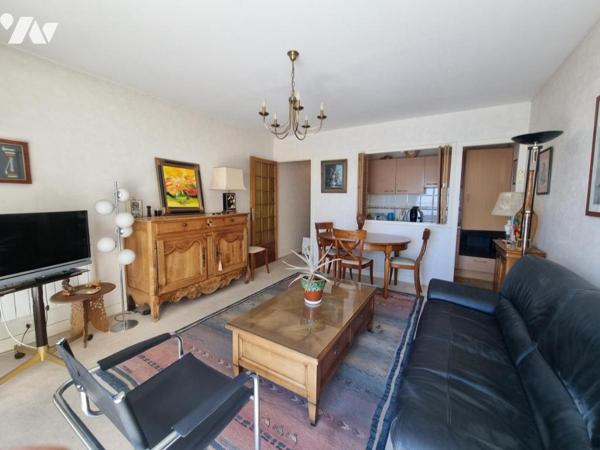 LA BAULE appartement face mer situé  au dernier étage