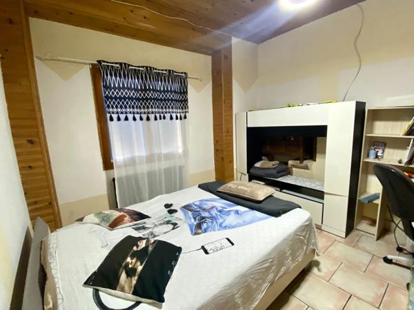 Maison de caractère 10 pièces avec piscine, dépendance et greniers aménageable (idéal gîtes) à SAINT SEVER (40)