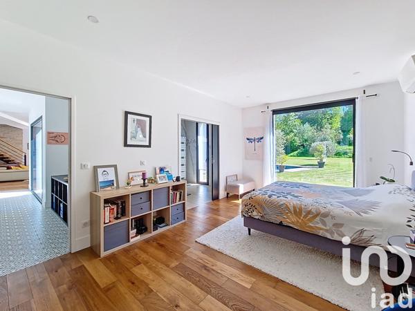 Maison d’architecte 8 pièces de 262 m² à Saint-Fargeau-Ponthierry (77310)