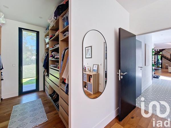 Maison d’architecte 8 pièces de 262 m² à Saint-Fargeau-Ponthierry (77310)