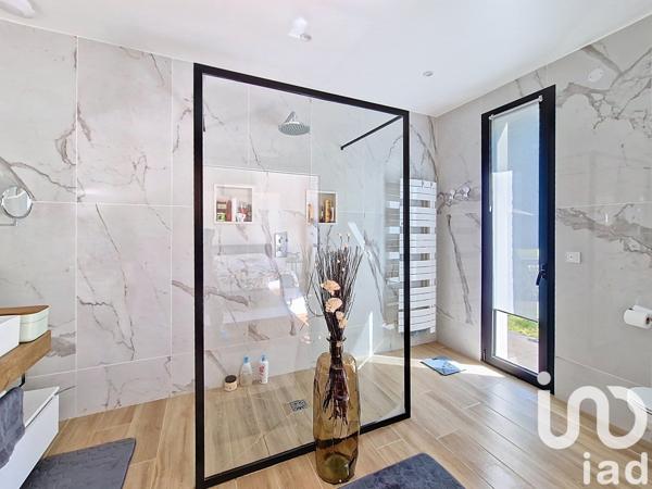 Maison d’architecte 8 pièces de 262 m² à Saint-Fargeau-Ponthierry (77310)