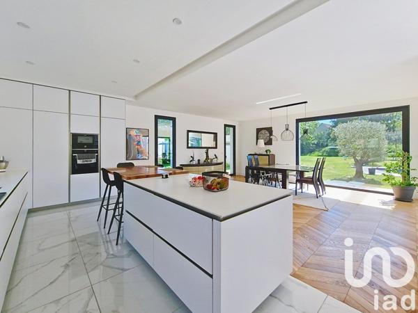 Maison d’architecte 8 pièces de 262 m² à Saint-Fargeau-Ponthierry (77310)