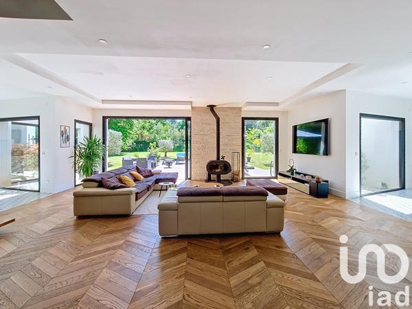 Maison d’architecte 8 pièces de 262 m² à Saint-Fargeau-Ponthierry (77310)