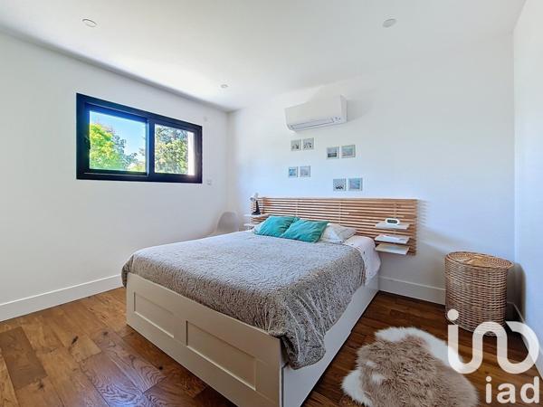 Maison d’architecte 8 pièces de 262 m² à Saint-Fargeau-Ponthierry (77310)