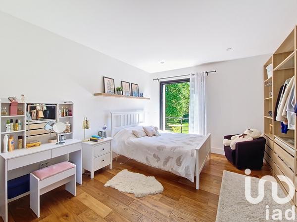 Maison d’architecte 8 pièces de 262 m² à Saint-Fargeau-Ponthierry (77310)