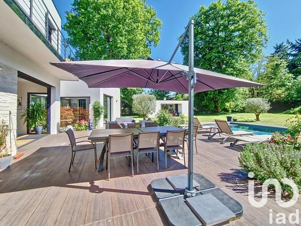 Maison d’architecte 8 pièces de 262 m² à Saint-Fargeau-Ponthierry (77310)