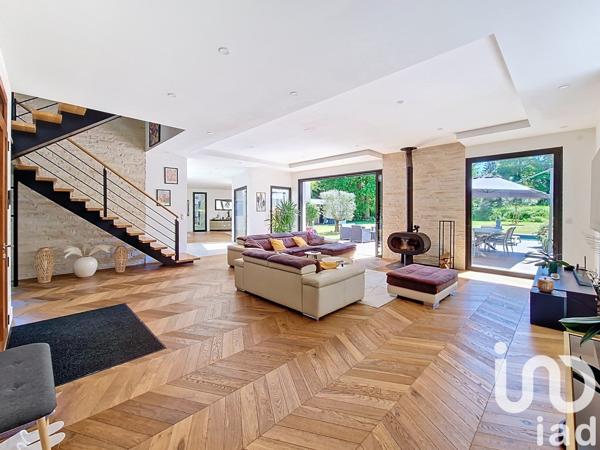 Maison d’architecte 8 pièces de 262 m² à Saint-Fargeau-Ponthierry (77310)