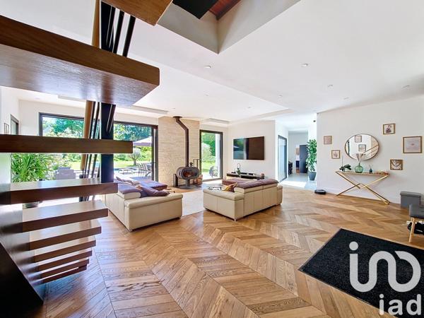 Maison d’architecte 8 pièces de 262 m² à Saint-Fargeau-Ponthierry (77310)