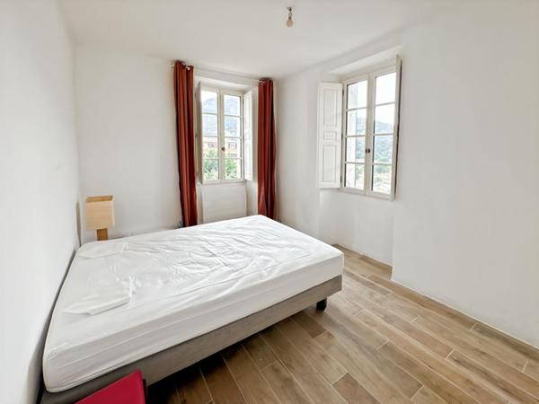 APPARTEMENT PLEIN CENTRE DE VICO