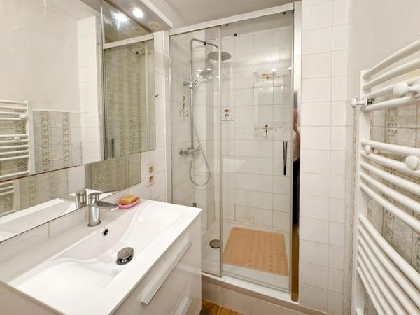 APPARTEMENT PLEIN CENTRE DE VICO