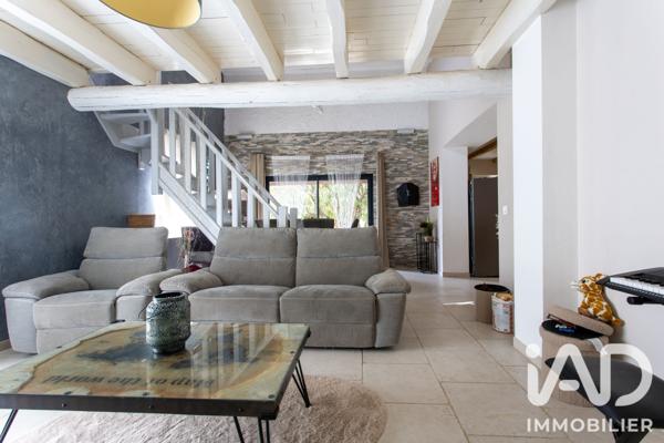 Maison à vendre 6 pièces 147 m² Rochefort-du-Gard