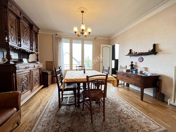 Hypercentre Chartres De Bretagne - Maison environ 85 m2 à rénover - Terrain 329m²