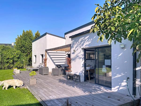 Superbe maison de plain pied à vendre à 900 m du bourg de Surzur