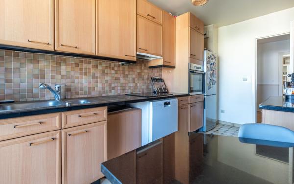 Appartement à vendre    3 pièces • 81,12 m2 Maisons-Alfort