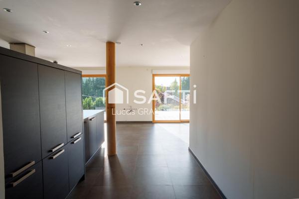 Maison bois lumineuse à Entre-Deux-Monts