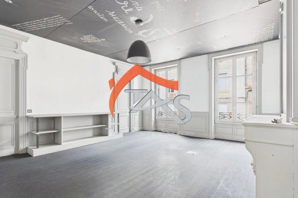 Vente                                                      Immeuble
                        
                                         773 m2                     à Saint-Chamond