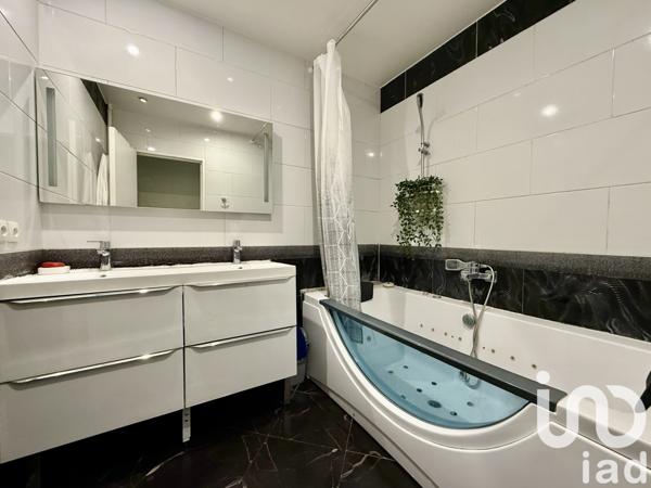 Appartement à vendre 3 pièces 72 m² Courbevoie