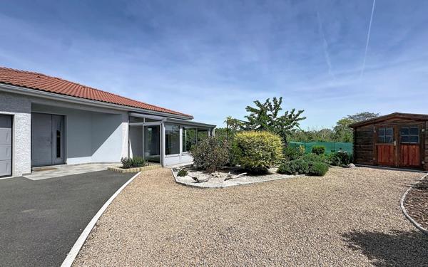 Maison à vendre    5 pièces •  Mozac