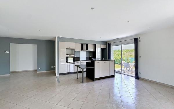 Maison à vendre    5 pièces •  Mozac