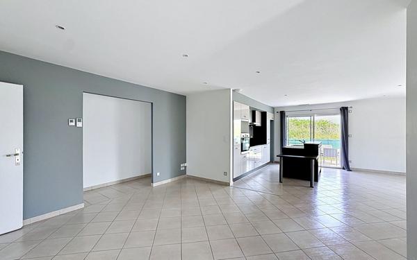 Maison à vendre    5 pièces •  Mozac