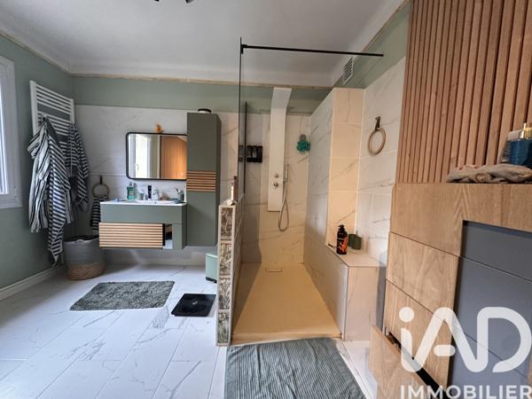 Maison à vendre 5 pièces 153 m² Peymeinade