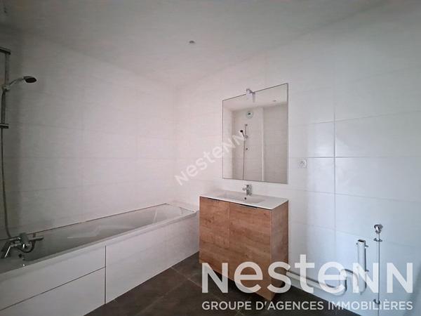 GENAS Centre Halle du Marché - Appartement NEUF 5 pièces de 135,65 m² avec terrasse sud