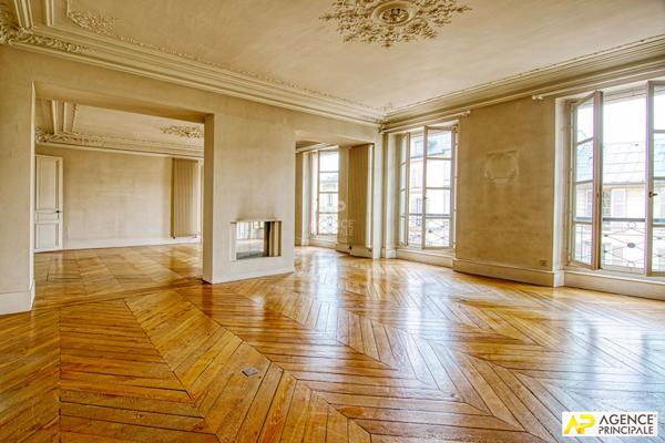 Versailles Notre-Dame- Appartement duplex 8 pièces 303 m² au sol avec garage €1 995 000 ** - Référence 25339