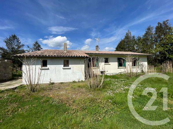 Maison à vendre  6 pièces - 166 m 2   ST AIGULIN  - 17