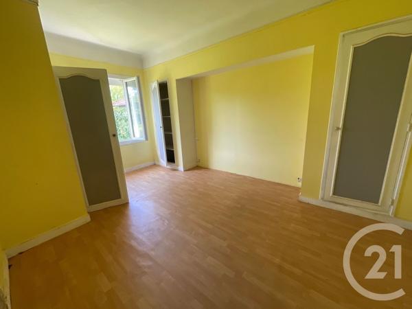 Maison à vendre  6 pièces - 166 m 2   ST AIGULIN  - 17