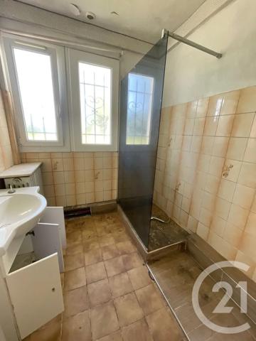 Maison à vendre  6 pièces - 166 m 2   ST AIGULIN  - 17