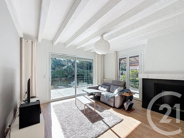 Maison à vendre  5 pièces - 125 m 2   ARCACHON  - 33