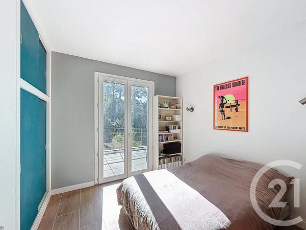 Maison à vendre  5 pièces - 125 m 2   ARCACHON  - 33