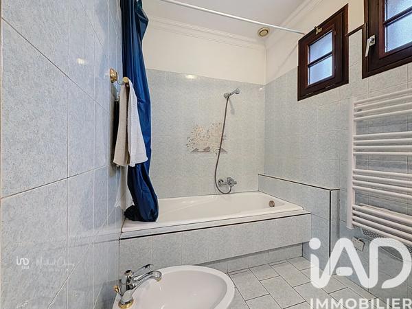 Maison à vendre 6 pièces 182 m² Cluses