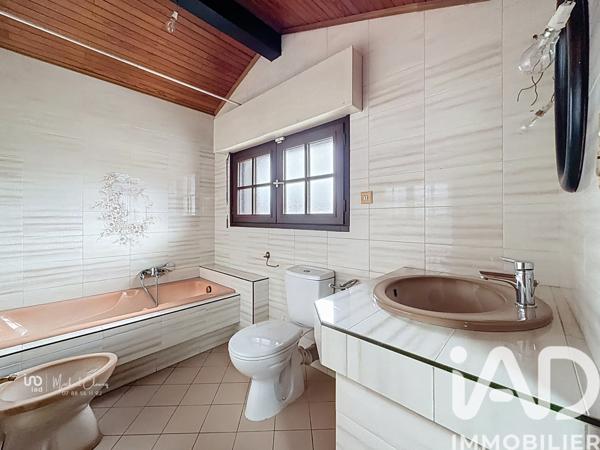 Maison à vendre 6 pièces 182 m² Cluses