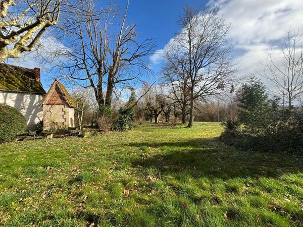 Propriété de caractère du XVIème siècle - Fort potentiel - Proche Vichy