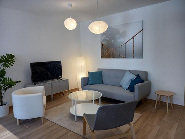 CHAMBRE DE 13.10 DANS APPARTEMENT DE 132 M² - MEUBLEE - TOUTE CHARGES COMPRISES