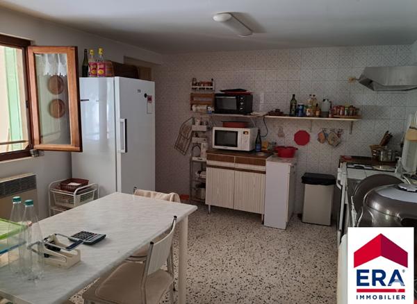 Maison 113m² - Camaret sur Aigues. Terrain constructible de 1792m²