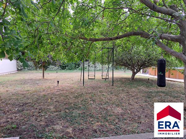 Maison 113m² - Camaret sur Aigues. Terrain constructible de 1792m²