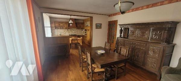 CROZON MORGAT - A proximité de la plage, maison traditionnelle bien tenue et comprenant une cui...