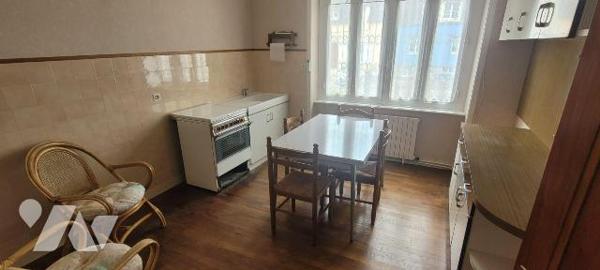 CROZON MORGAT - A proximité de la plage, maison traditionnelle bien tenue et comprenant une cui...