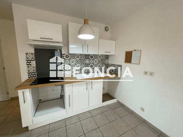 Location Appartement 3 pièces 54.3 m² - Résidence du Centre, 8 Rue Olivier GRISCELLI Martigues 13500