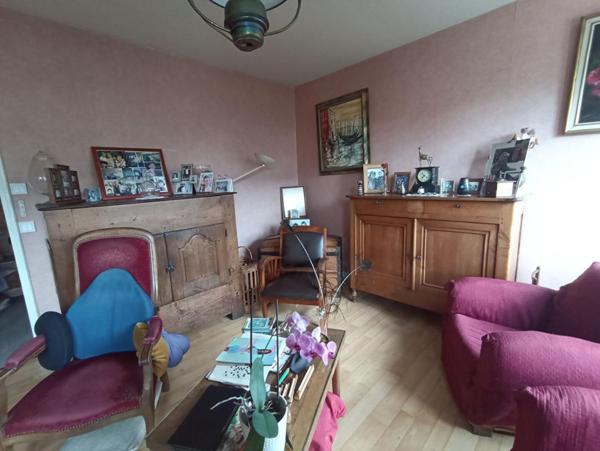 Appartement 73 m2, 1er étage, résidence ST GERMAIN à CHATEAUROUX, cave et garage