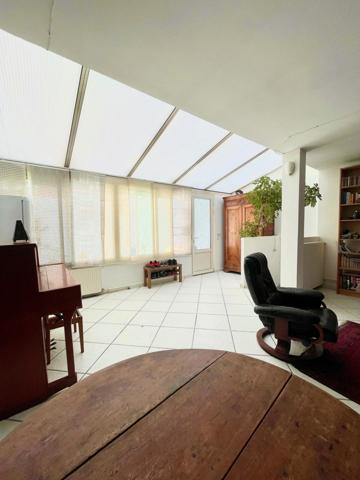 Maison de ville avec espace extérieur